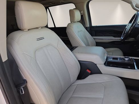 Used 2020 Ford Expedition Platinum RWD image 8