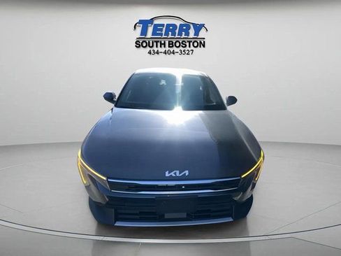 Used 2025 Kia K4 EX image 2