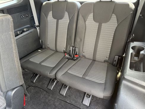 Used 2022 Kia Sorento LX FWD image 21