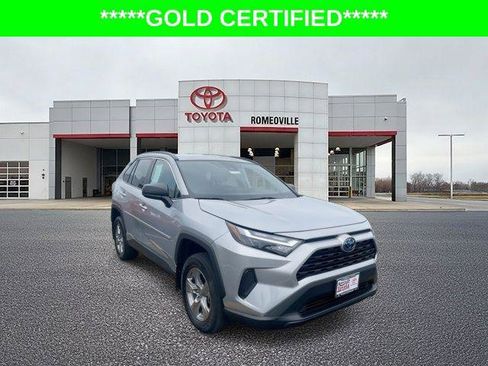 Certified 2024 Toyota RAV4 LE AWD/4WD image 1