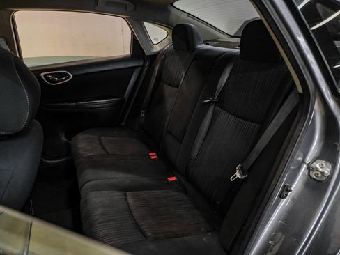 Used 2019 Nissan Sentra SV FWD image 38