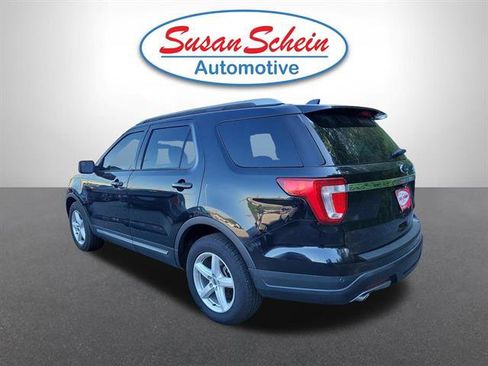 Used 2018 Ford Explorer XLT FWD image 25