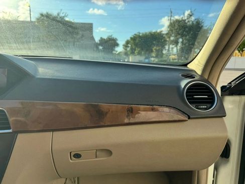 Used 2012 Mercedes-Benz C 350 Sport image 21