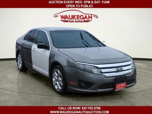 Used 2010 Ford Fusion SE FWD image 2