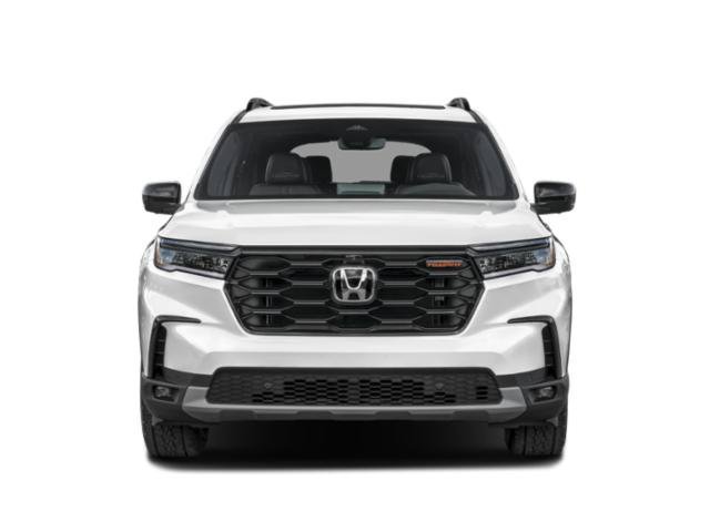 Used 2025 Honda Pilot TrailSport image 4