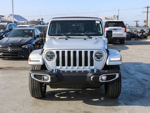 Used 2022 Jeep Wrangler Unlimited Sahara w/ Cold Weather Group AWD/4WD image 3