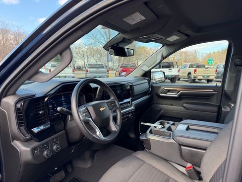 Certified 2023 Chevrolet Silverado 1500 LT AWD/4WD image 18