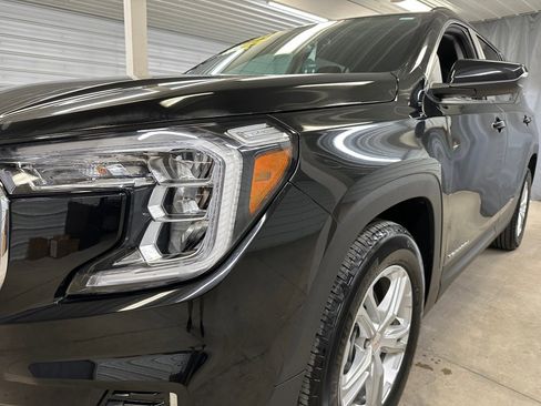 Used 2023 GMC Terrain SLE w/ Driver Convenience Package FWD image 34