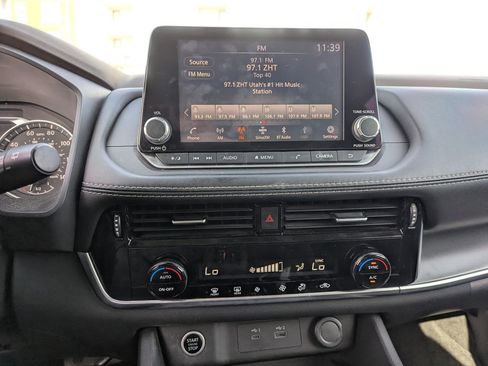 Used 2021 Nissan Rogue SV AWD/4WD image 15