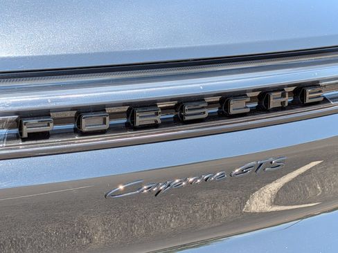 Certified 2025 Porsche Cayenne GTS AWD/4WD image 31