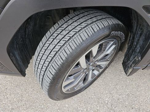 Used 2025 Subaru Forester Touring w/ Popular Package - Touring image 39