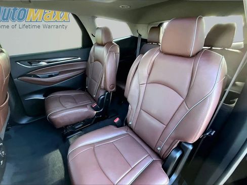 Used 2021 Buick Enclave Avenir w/ Avenir Technology Package AWD/4WD image 28