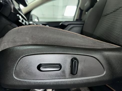 Used 2017 GMC Acadia SLE w/ Driver Alert Package I AWD/4WD image 12