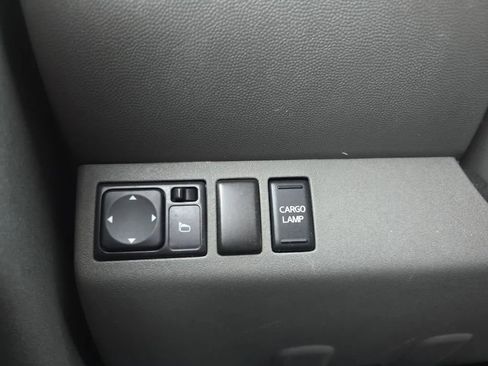 Used 2016 Nissan Frontier Desert Runner image 25