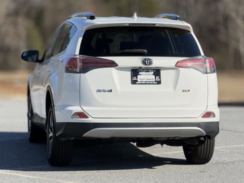 Used 2016 Toyota RAV4 XLE image 4