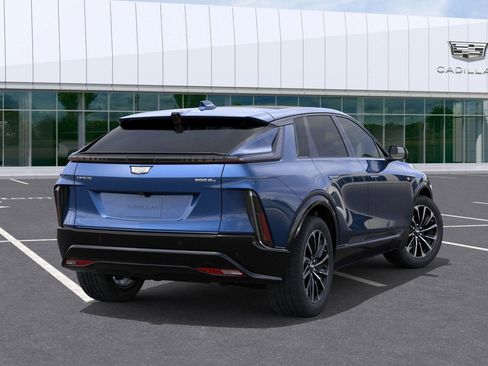 New 2025 Cadillac Lyriq Sport image 4