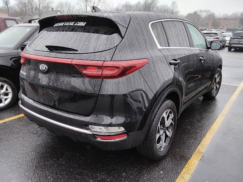 Used 2021 Kia Sportage LX image 5