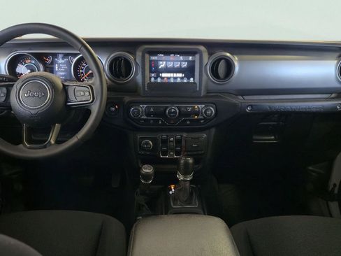 Used 2023 Jeep Wrangler Unlimited Sport AWD/4WD image 19