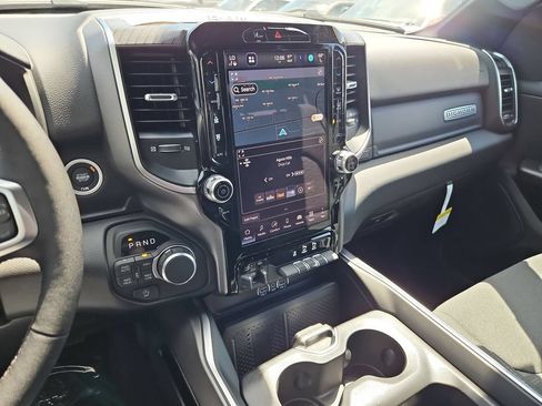 New 2026 RAM 1500 Big Horn AWD/4WD image 19