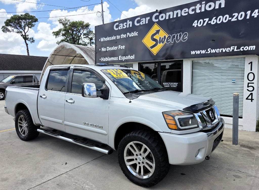 Used 2014 Nissan Titan SL AWD/4WD image 5