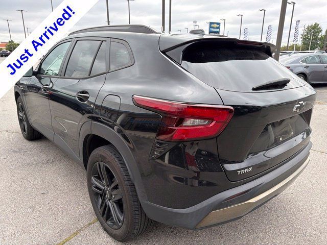 Used 2024 Chevrolet Trax ACTIV w/ Driver Confidence Package FWD image 5