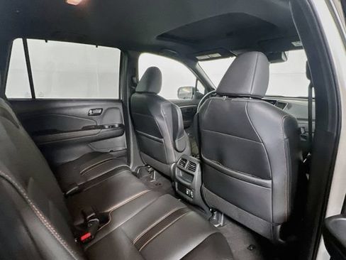 Certified 2023 Honda Passport TrailSport image 23