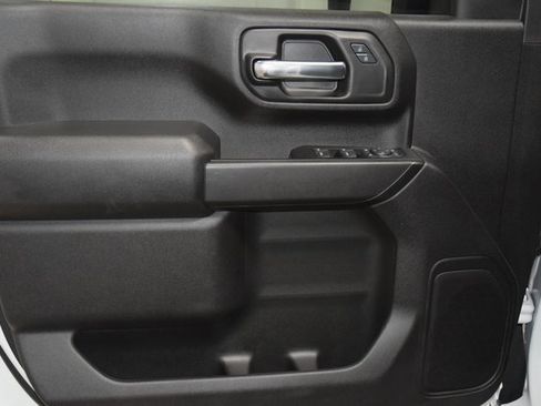 Used 2024 Chevrolet Silverado 2500 Custom w/ Custom Value Package image 47