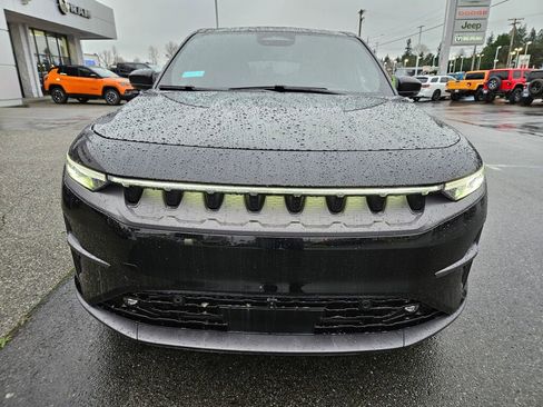 Used 2024 Jeep Wagoneer Launch Edition image 8