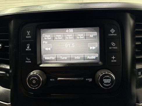 Used 2024 RAM 3500 Tradesman w/ Chrome Appearance Group AWD/4WD image 26