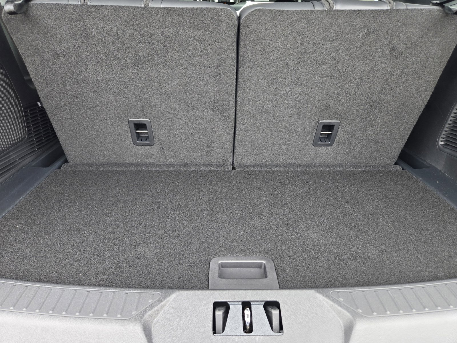New 2026 Ford Explorer ST RWD image 29