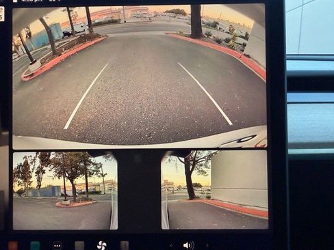 Used 2022 Tesla Model Y Performance image 19