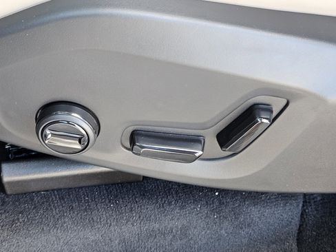 New 2026 Volvo XC90 B6 Plus image 24