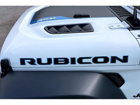 Certified 2024 Jeep Wrangler Unlimited Rubicon 4xe AWD/4WD image 38