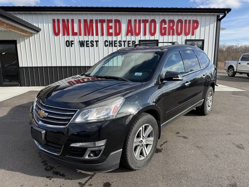 Used 2015 Chevrolet Traverse LT image 1