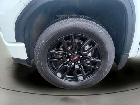 Used 2024 GMC Sierra 1500 4x4 Crew Cab Elevation image 26
