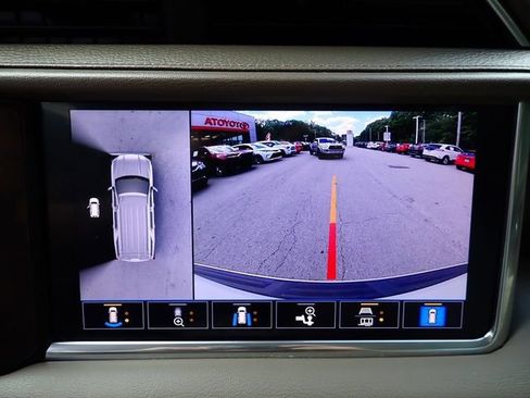 Used 2021 GMC Yukon Denali AWD/4WD image 27