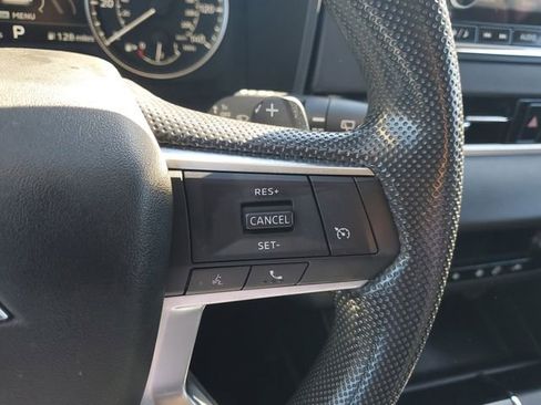 Used 2023 Mitsubishi Outlander ES image 22