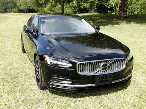Used 2023 Volvo S90 B6 Plus AWD/4WD image 9