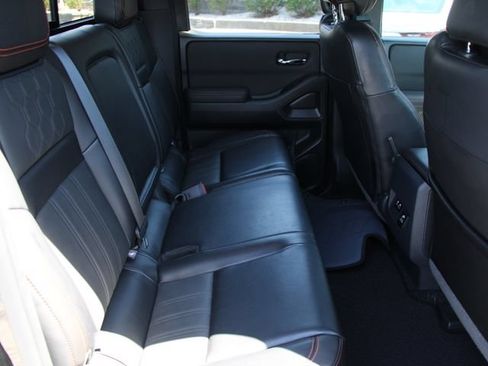 Certified 2024 Nissan Frontier PRO-4X w/ Pro Premium Package AWD/4WD image 28