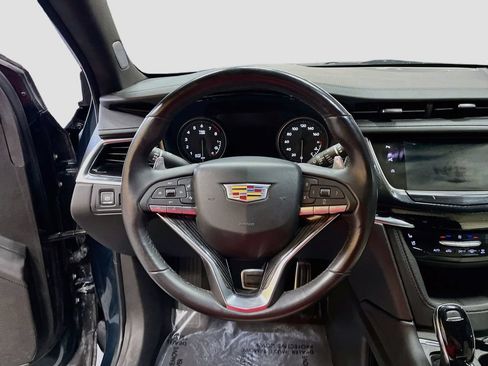 Used 2024 Cadillac XT6 Sport w/ Technology Package AWD/4WD image 11