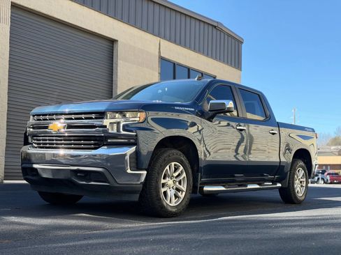 Used 2021 Chevrolet Silverado 1500 LT AWD/4WD image 42