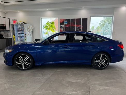 Used 2021 Honda Accord Sport image 4