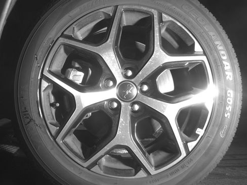 Used 2025 Jeep Compass Limited image 12