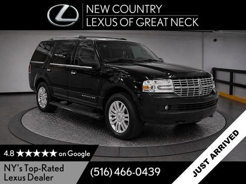 Used 2014 Lincoln Navigator 4WD image 1