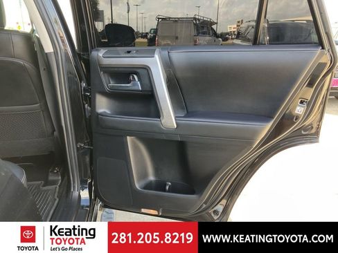 Used 2021 Toyota 4Runner SR5 Premium image 13