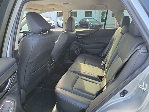 Certified 2022 Subaru Outback Limited image 13