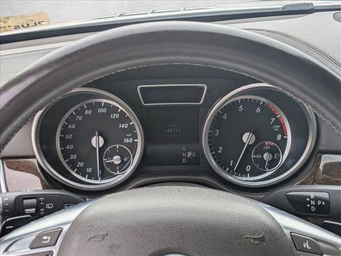 Used 2015 Mercedes-Benz GL 450 4MATIC image 13