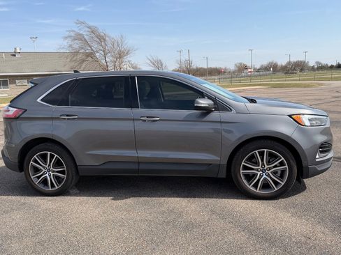 Certified 2021 Ford Edge Titanium w/ Equipment Group 301A image 2