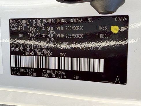 Certified 2024 Toyota Sienna XSE FWD image 31