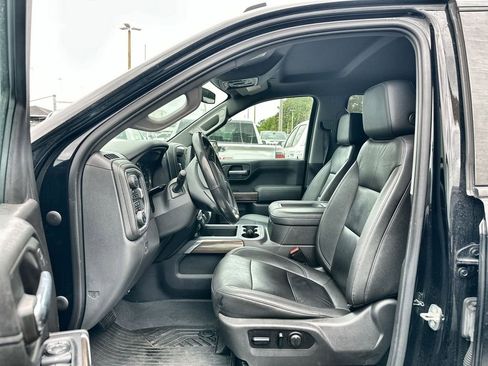 Used 2021 Chevrolet Silverado 1500 RST image 2